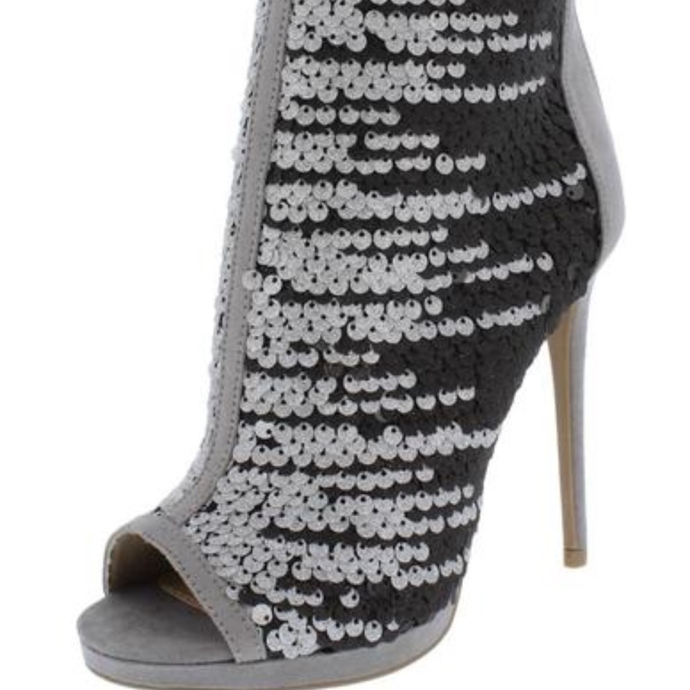New Peep Toe Gray Heel w Black/Gray Sequin Booties